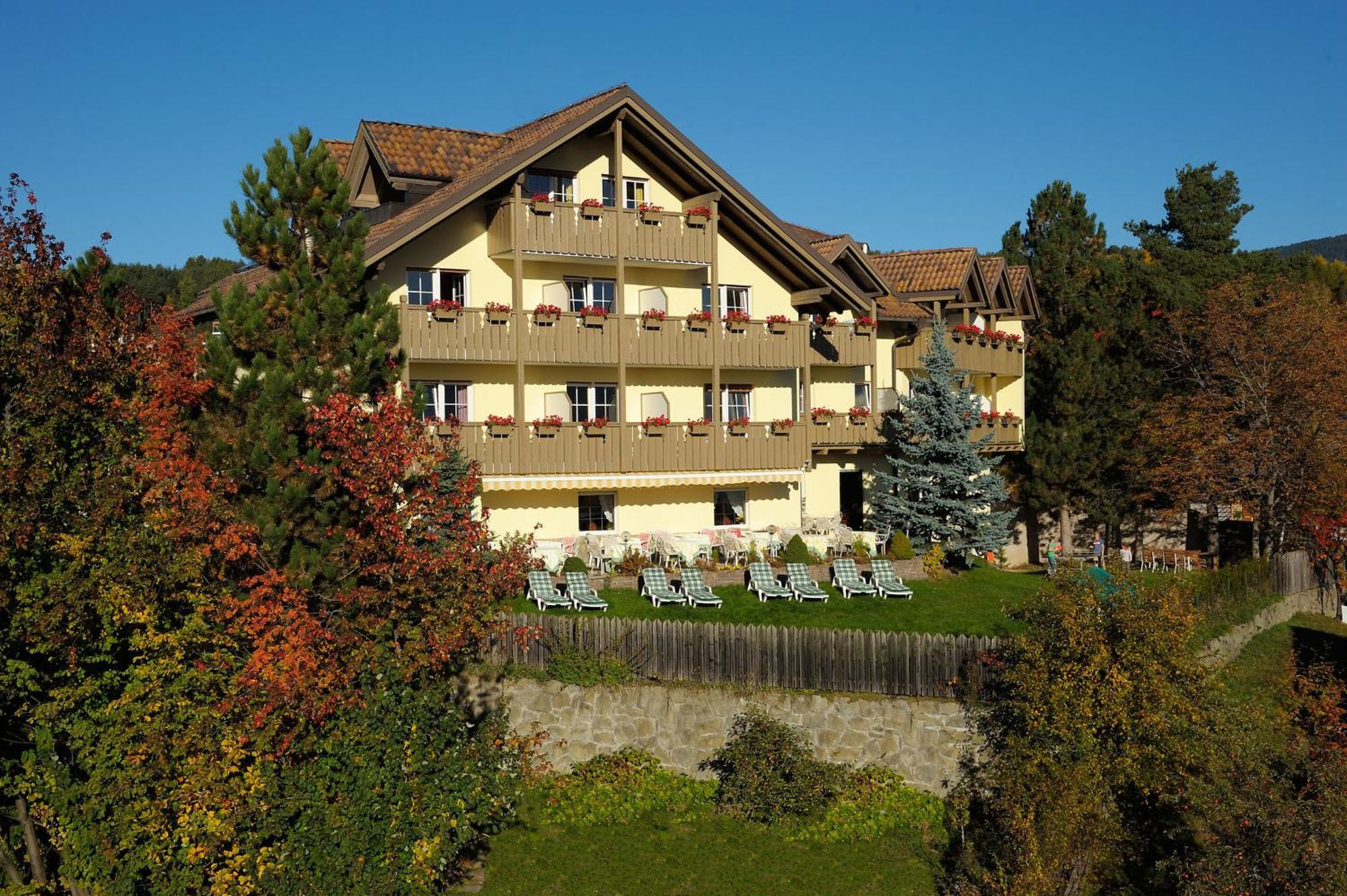Hotel Dolomitenblick コッラルボ エクステリア 写真